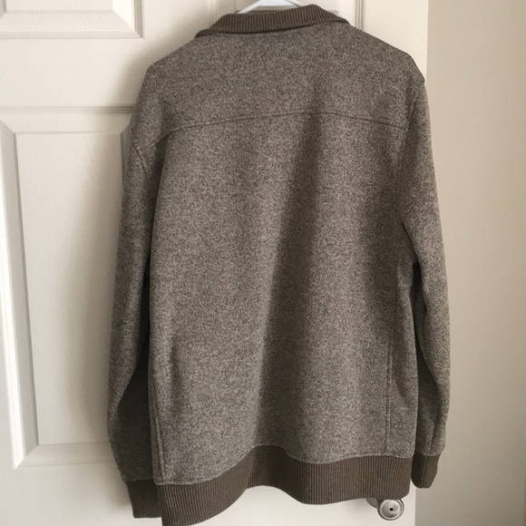 Button down sweater - Picture 2 of 3
